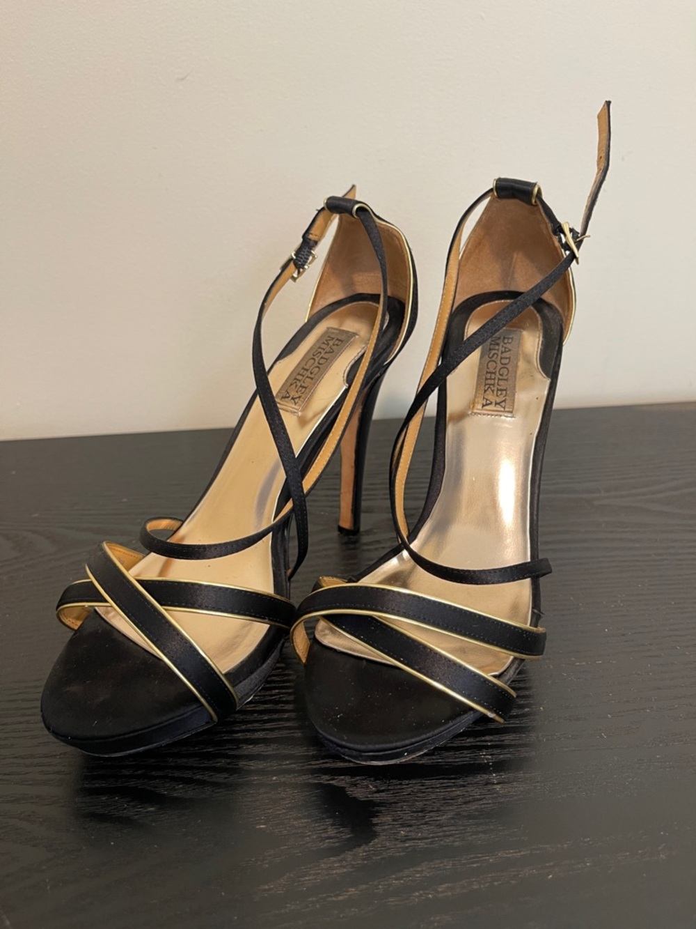 Badgley Mischka Black with Gold Trim Strappy Stiletto Sandals size 7.5